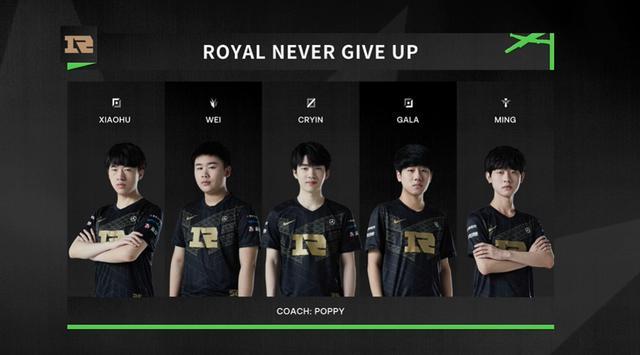 禁区前的决 禁区前的决